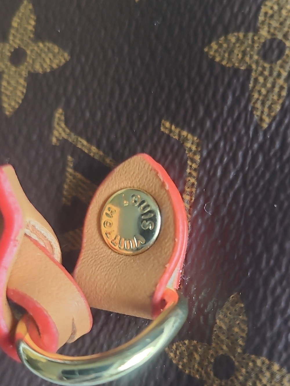 Louis Vuitton (Look A Like) Brown Monogram Pouch with Tan Strap - Picture 5 of 6